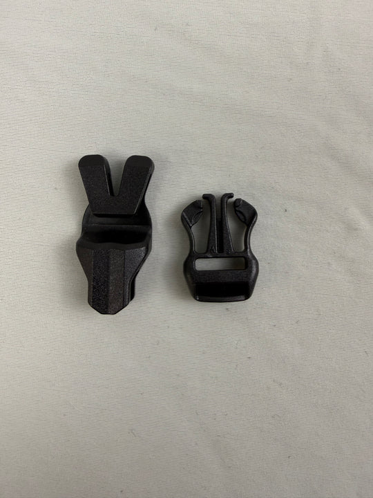 1/2" Buckle and Hook (Bunny Sternum)